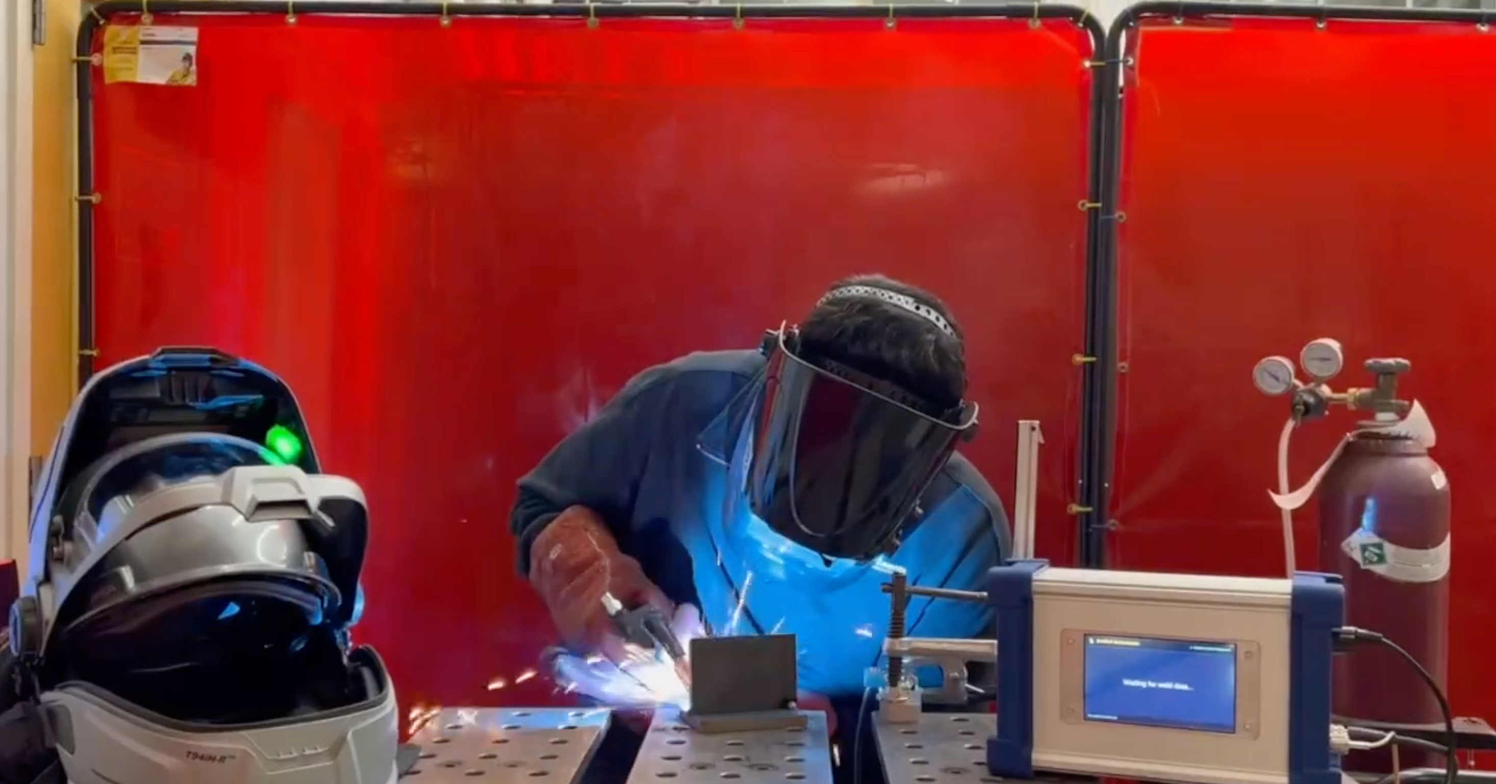 Torch-mounted sensor detects weld defects in real time 1184